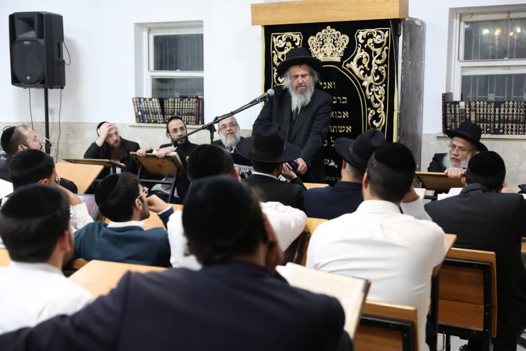 חבר המועצת: "בן תורה שרוצה אהבת תורה, צריך להרגיש כי הם חיינו" חבר המועצת: "בן תורה שרוצה אהבת תורה, צריך להרגיש כי הם חיינו"