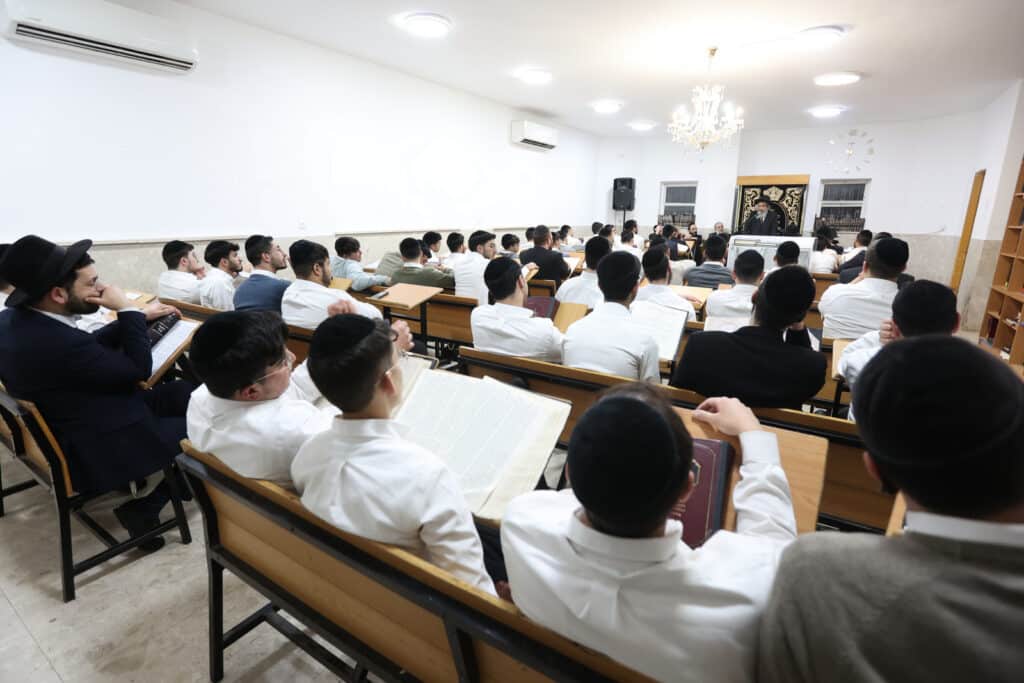 חבר המועצת: "בן תורה שרוצה אהבת תורה, צריך להרגיש כי הם חיינו" חבר המועצת: "בן תורה שרוצה אהבת תורה, צריך להרגיש כי הם חיינו"