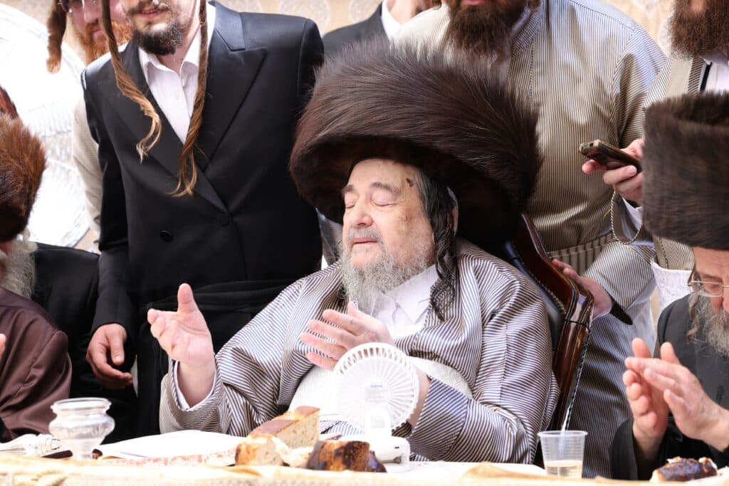 גלריה: אלפים במשתה היין של זקן רבני ברסלב הגרי"מ שכטר