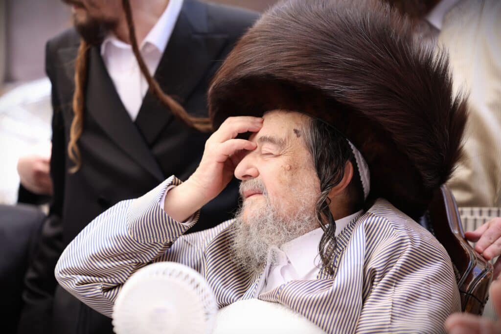 גלריה: אלפים במשתה היין של זקן רבני ברסלב הגרי"מ שכטר