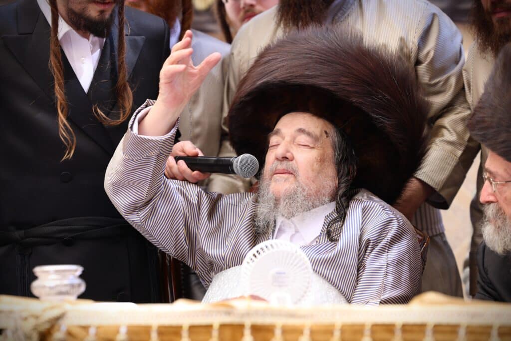 גלריה: אלפים במשתה היין של זקן רבני ברסלב הגרי"מ שכטר