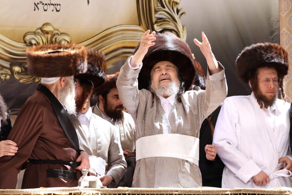 גלריה: אלפים במשתה היין של זקן רבני ברסלב הגרי"מ שכטר