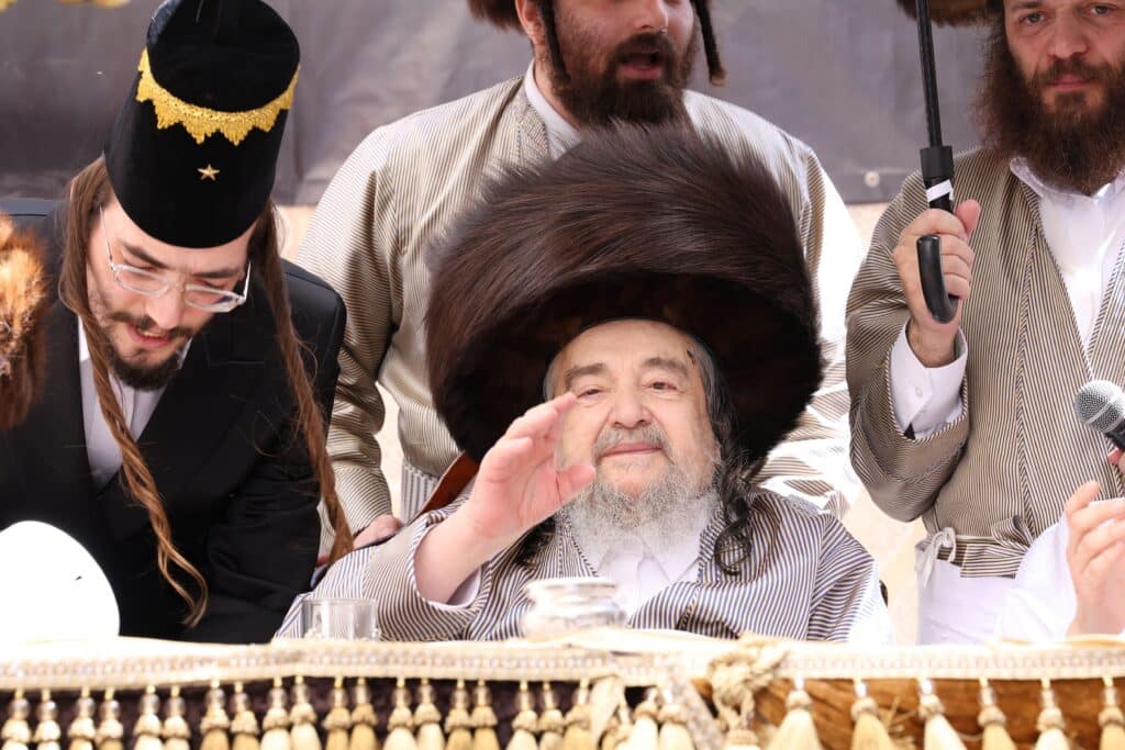 גלריה: אלפים במשתה היין של זקן רבני ברסלב הגרי"מ שכטר