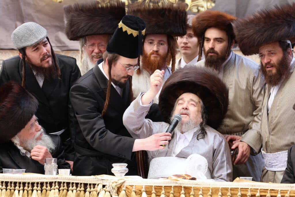 גלריה: אלפים במשתה היין של זקן רבני ברסלב הגרי"מ שכטר
