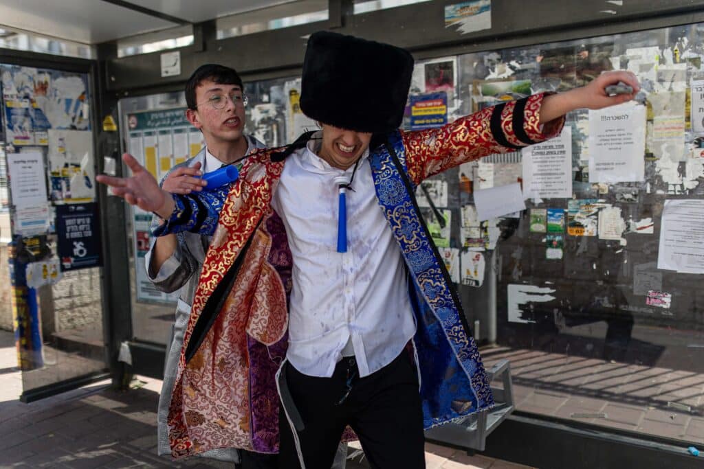 בעין המצלמה: הצלמים תיעדו את חג הפורים בבני ברק