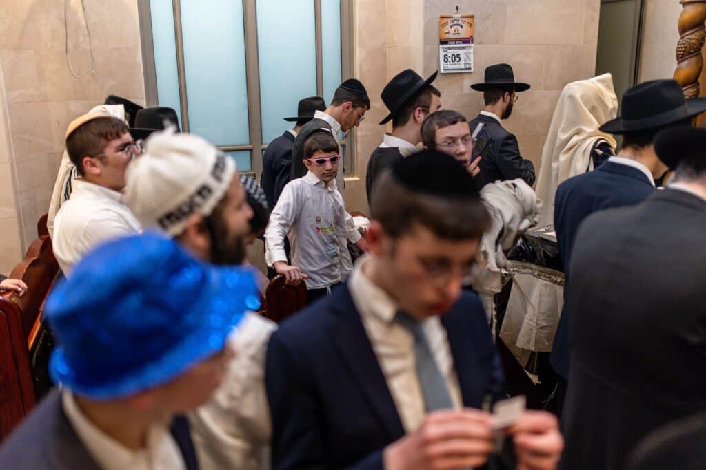 בעין המצלמה: הצלמים תיעדו את חג הפורים בבני ברק