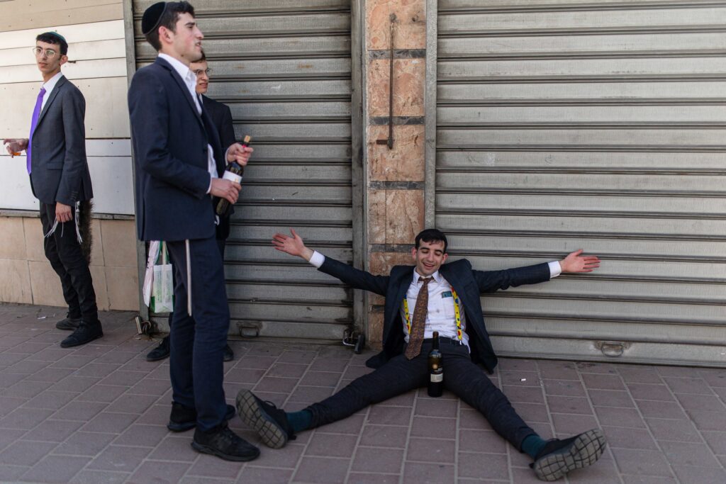 בעין המצלמה: הצלמים תיעדו את חג הפורים בבני ברק