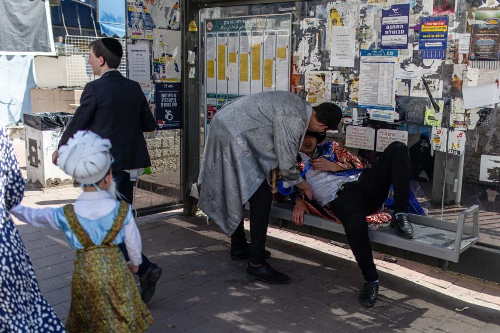 בעין המצלמה: הצלמים תיעדו את חג הפורים בבני ברק