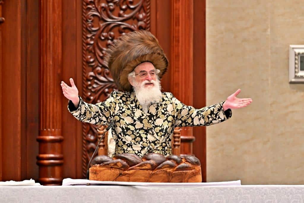 מקריאת המגילה ועד לפורים שפיל: פורים בחצר הקודש ויז'ניץ