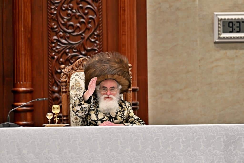 מקריאת המגילה ועד לפורים שפיל: פורים בחצר הקודש ויז'ניץ