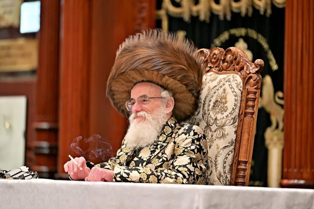 מקריאת המגילה ועד לפורים שפיל: פורים בחצר הקודש ויז'ניץ