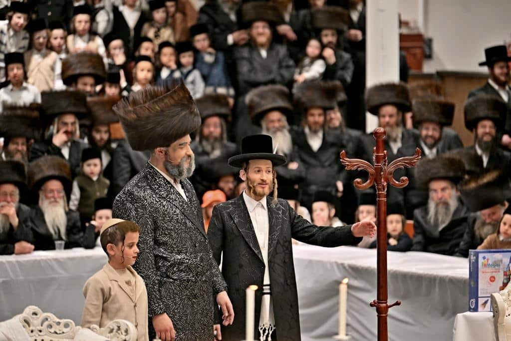 מקריאת המגילה ועד לפורים שפיל: פורים בחצר הקודש ויז'ניץ