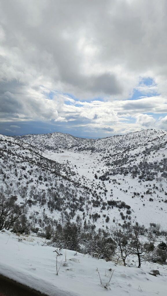24 ס"מ במפלס התחתון: החרמון התכסה בשלג • תיעוד