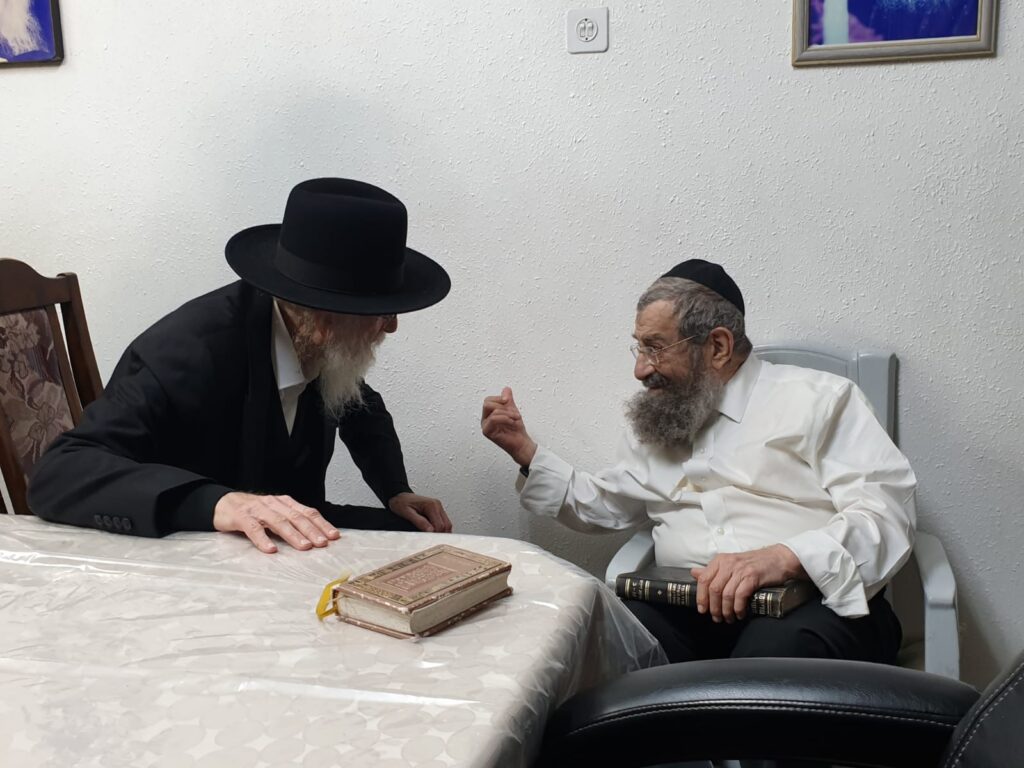 גלריה מסכמת: המונים עלו לנחם את רבני משפחת בן שמעון