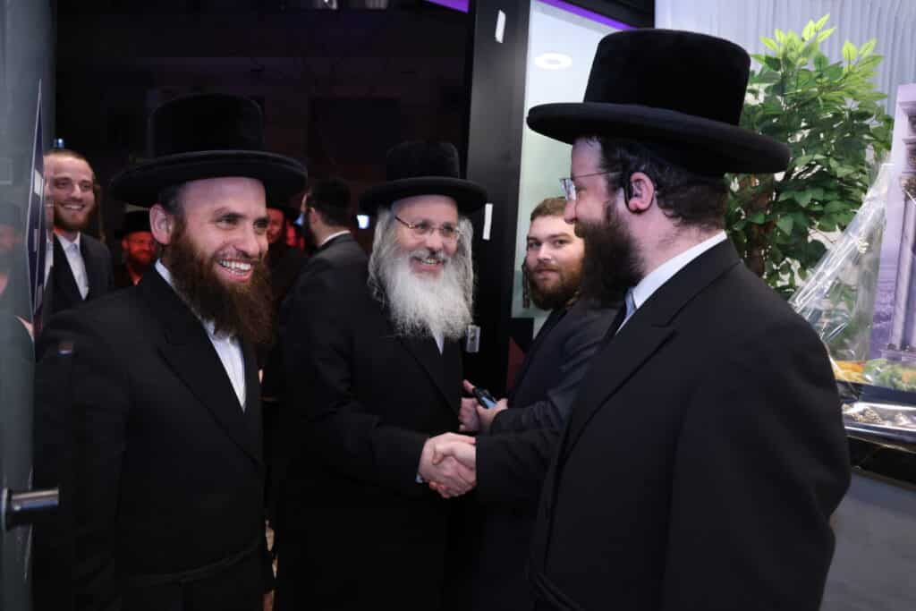 עורכי הדין אהרן פינק ואברהם זינגר חנכו את המשרדים החדשים בירושלים