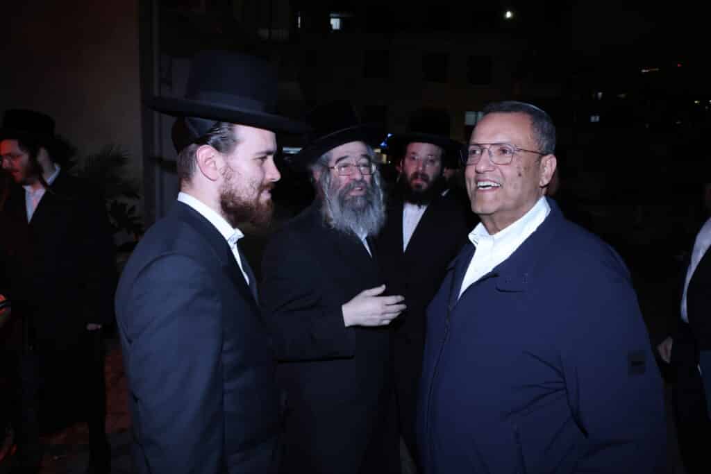 עורכי הדין אהרן פינק ואברהם זינגר חנכו את המשרדים החדשים בירושלים