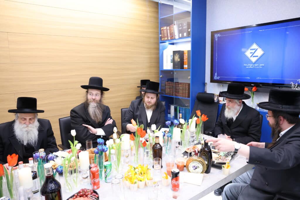 עורכי הדין אהרן פינק ואברהם זינגר חנכו את המשרדים החדשים בירושלים