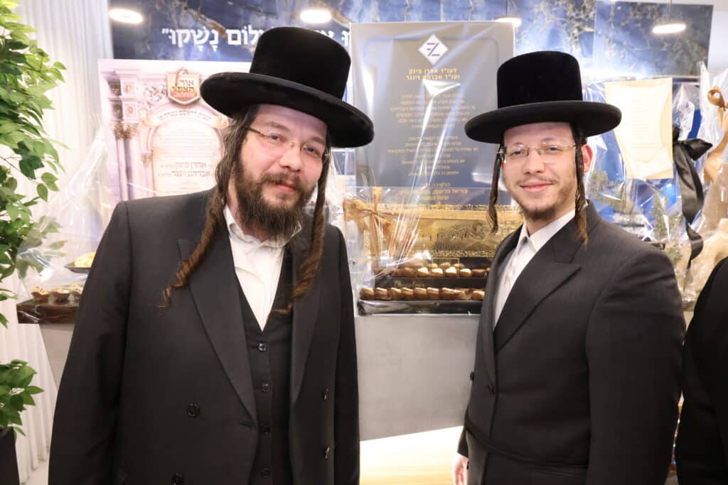 עורכי הדין אהרן פינק ואברהם זינגר חנכו את המשרדים החדשים בירושלים