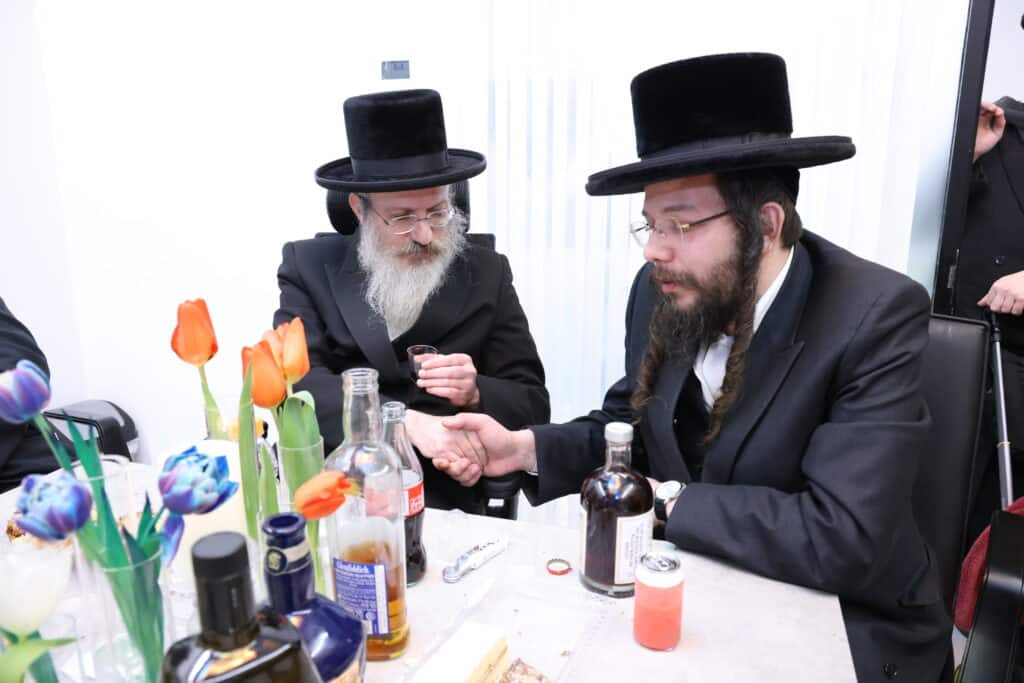 עורכי הדין אהרן פינק ואברהם זינגר חנכו את המשרדים החדשים בירושלים