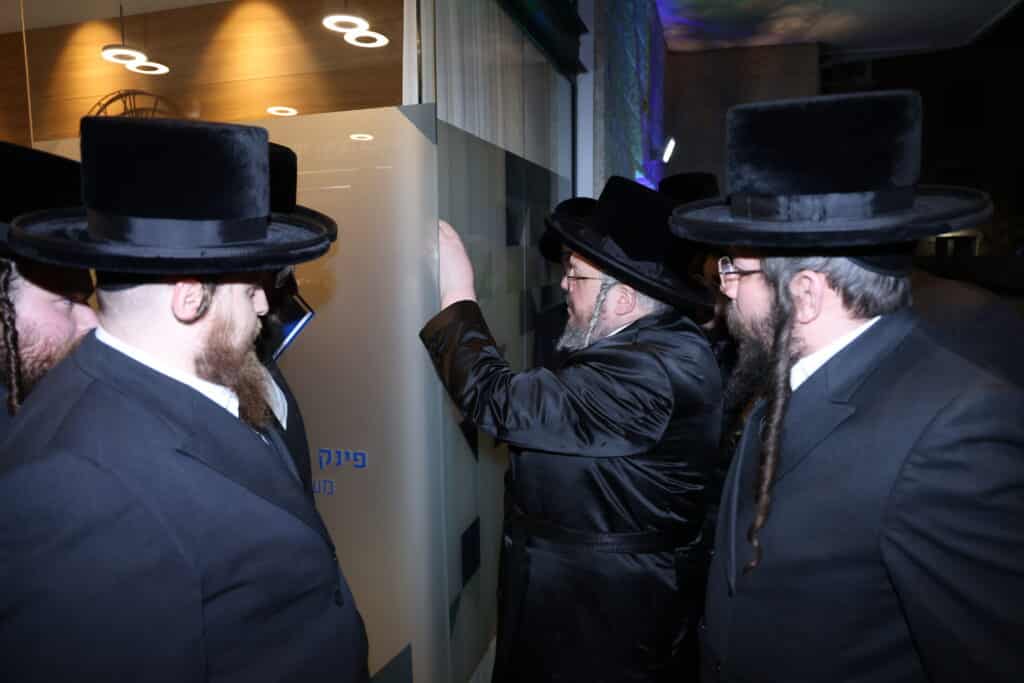 עורכי הדין אהרן פינק ואברהם זינגר חנכו את המשרדים החדשים בירושלים