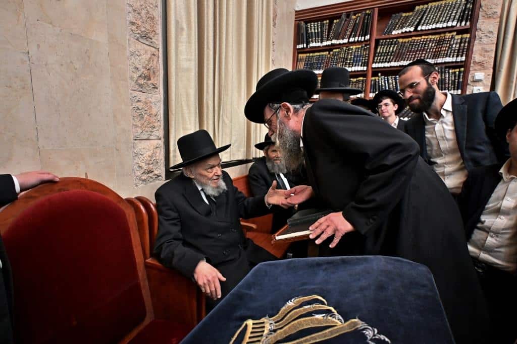 מרן הגרמ"ה הירש חיזק את בחורי ישיבות 'בין הזמנים'