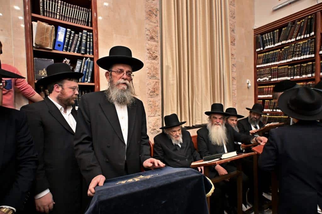 מרן הגרמ"ה הירש חיזק את בחורי ישיבות 'בין הזמנים'