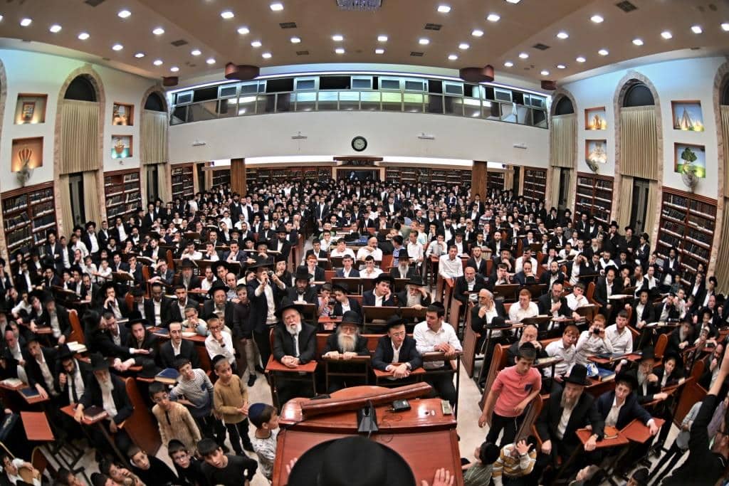 מרן הגרמ"ה הירש חיזק את בחורי ישיבות 'בין הזמנים'