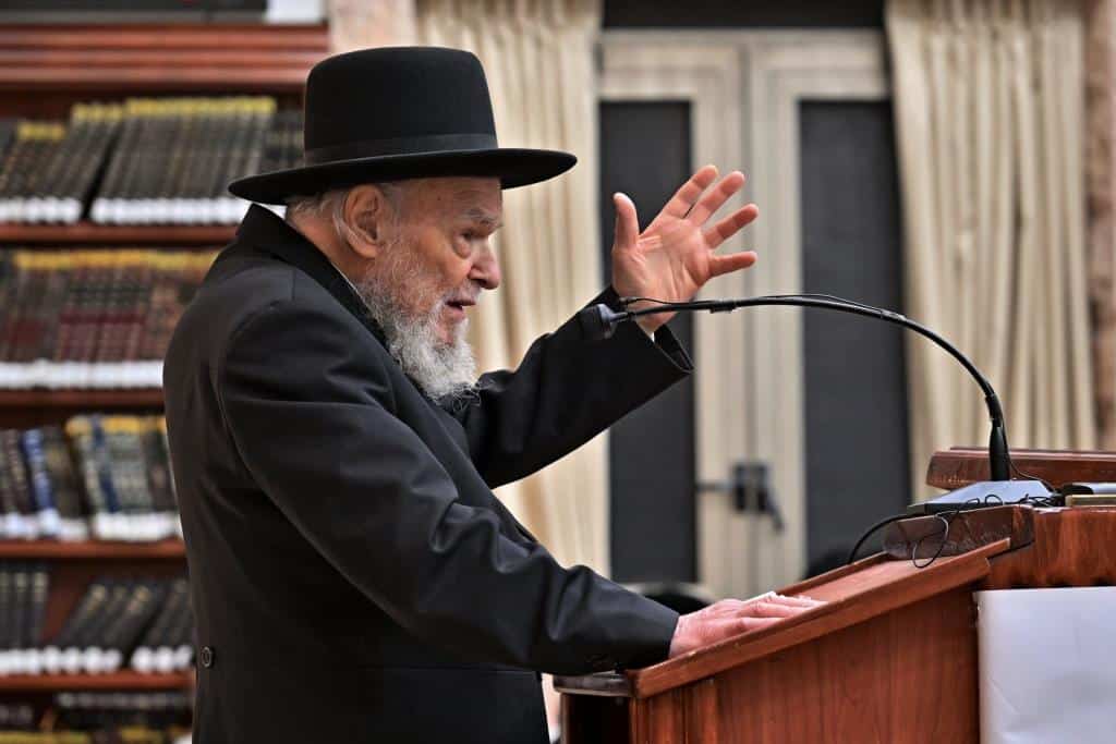 מרן הגרמ"ה הירש חיזק את בחורי ישיבות 'בין הזמנים'