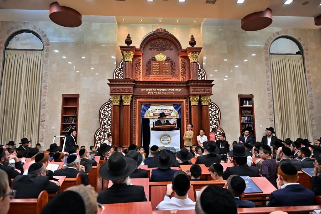 מרן הגרמ"ה הירש חיזק את בחורי ישיבות 'בין הזמנים'