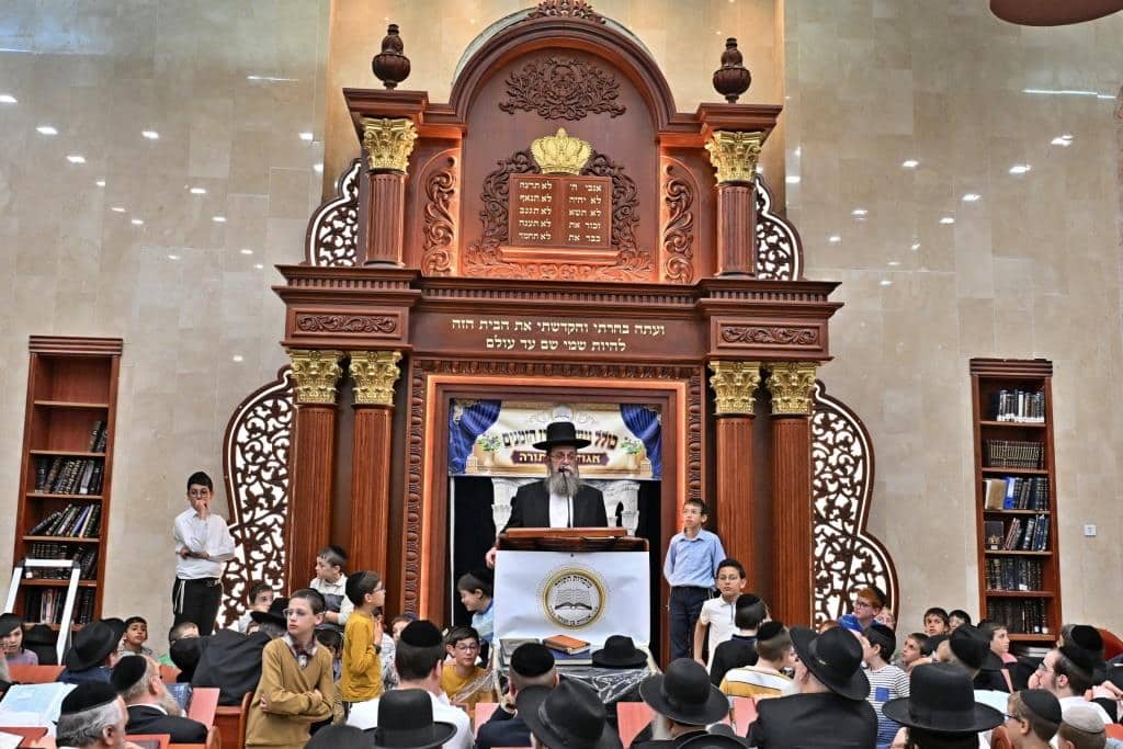 מרן הגרמ"ה הירש חיזק את בחורי ישיבות 'בין הזמנים'