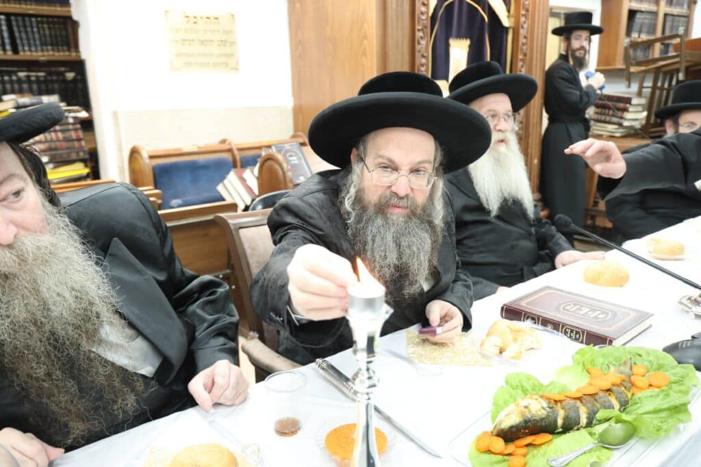 בראשות האדמו"ר: בצאנז טשאקאווע ערכו הילולא ל-'דברי חיים'