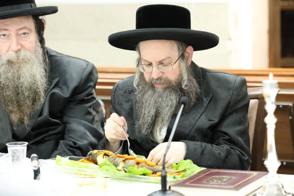 בראשות האדמו"ר: בצאנז טשאקאווע ערכו הילולא ל-'דברי חיים'