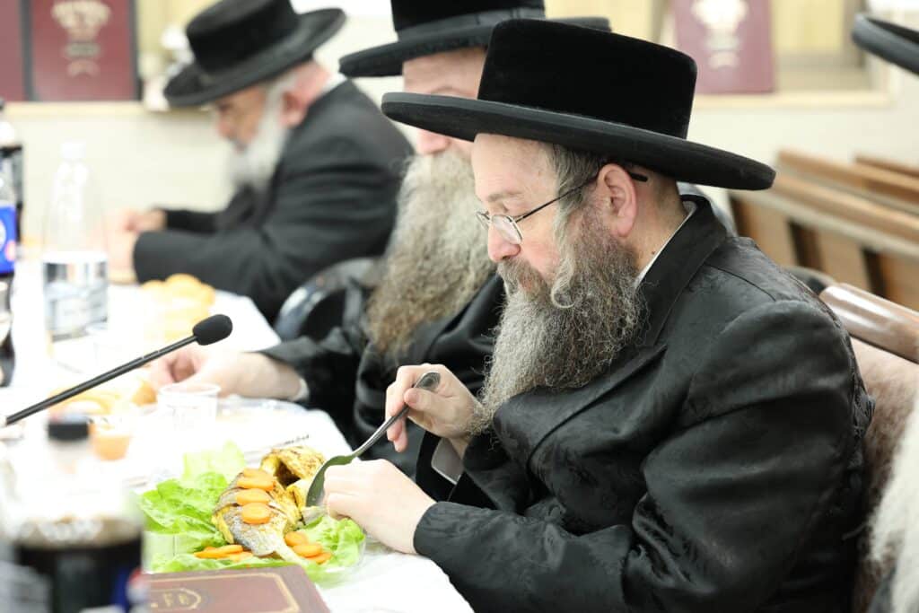 בראשות האדמו"ר: בצאנז טשאקאווע ערכו הילולא ל-'דברי חיים'