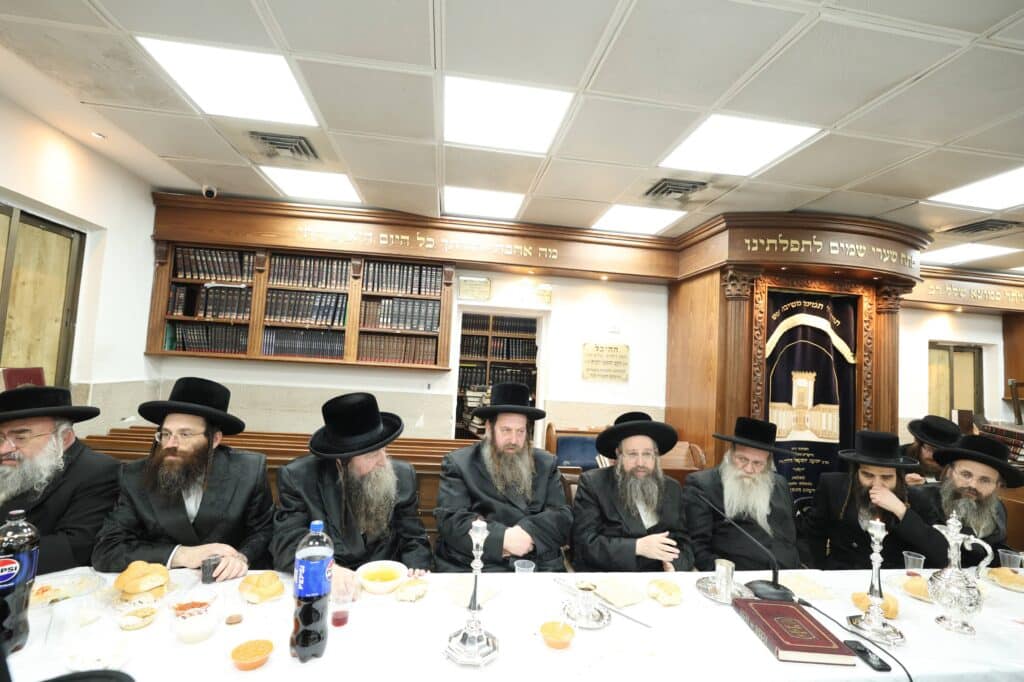 בראשות האדמו"ר: בצאנז טשאקאווע ערכו הילולא ל-'דברי חיים'