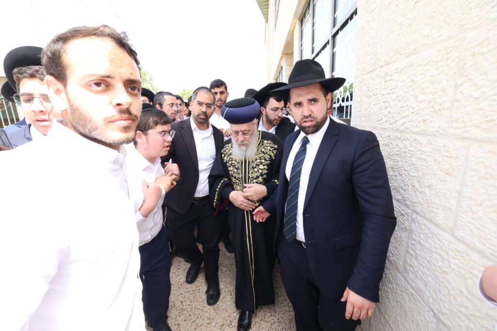 אשדוד: הראשון לציון מסר שיעור הלכתי ואפה מצות מצווה