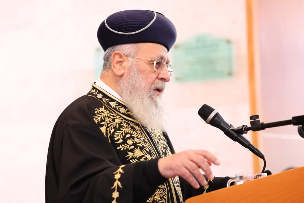 אשדוד: הראשון לציון מסר שיעור הלכתי ואפה מצות מצווה