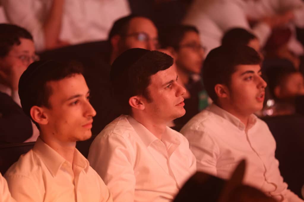 המגיד מישרים וגדולי הזמר קיימו ערב הכנה לליל הסדר