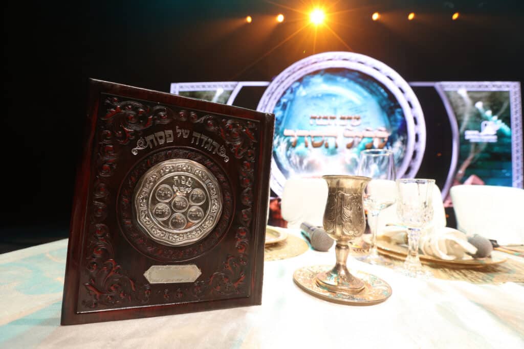 המגיד מישרים וגדולי הזמר קיימו ערב הכנה לליל הסדר