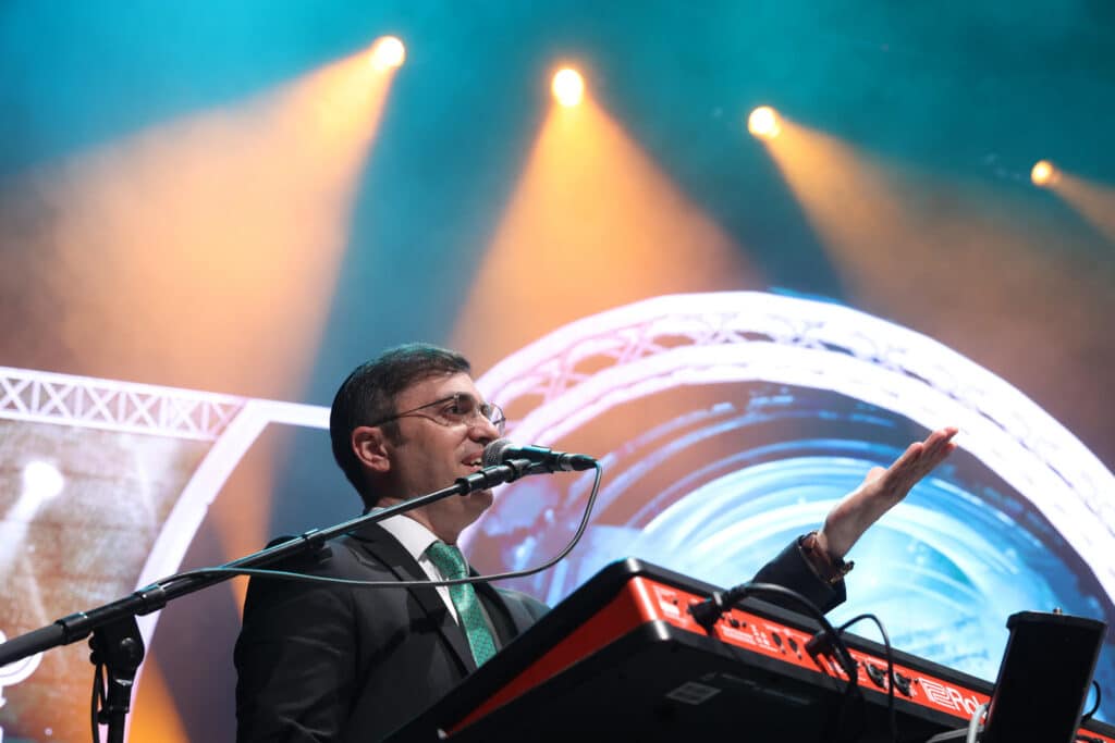 המגיד מישרים וגדולי הזמר קיימו ערב הכנה לליל הסדר