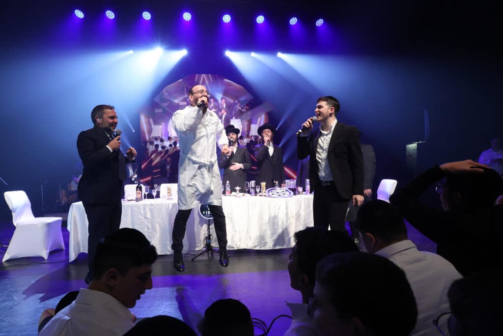 המגיד מישרים וגדולי הזמר קיימו ערב הכנה לליל הסדר