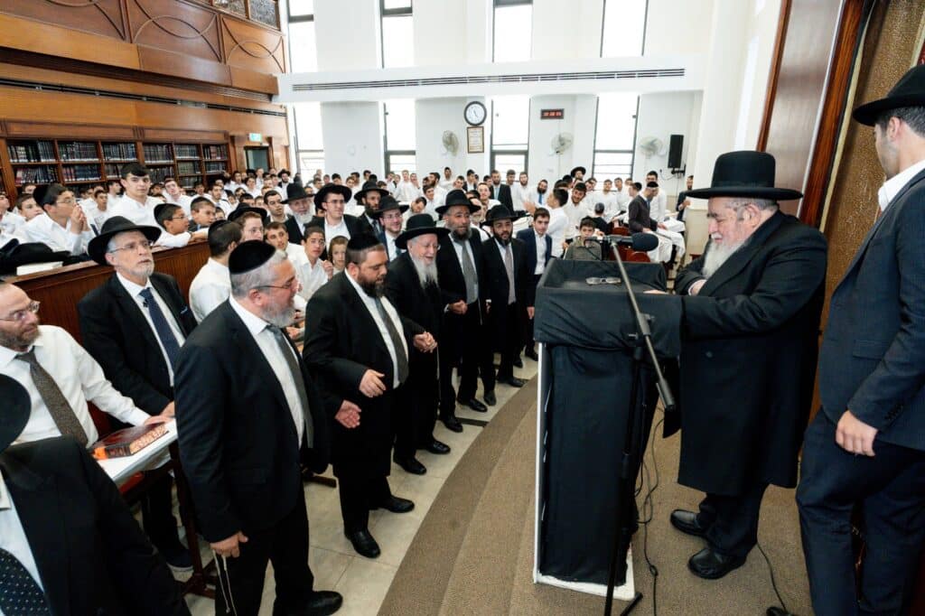 מודיעין עילית: 'סדר' לחמש מאות בחורים ושיחות מגדולי הרבנים