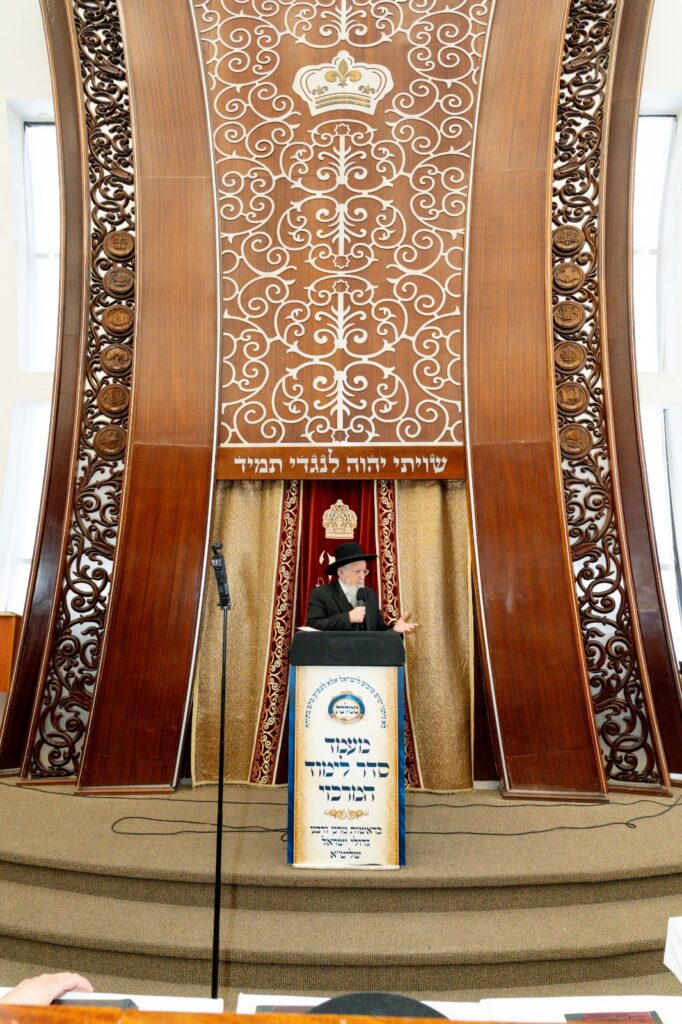 מודיעין עילית: 'סדר' לחמש מאות בחורים ושיחות מגדולי הרבנים