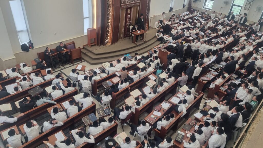 מודיעין עילית: 'סדר' לחמש מאות בחורים ושיחות מגדולי הרבנים