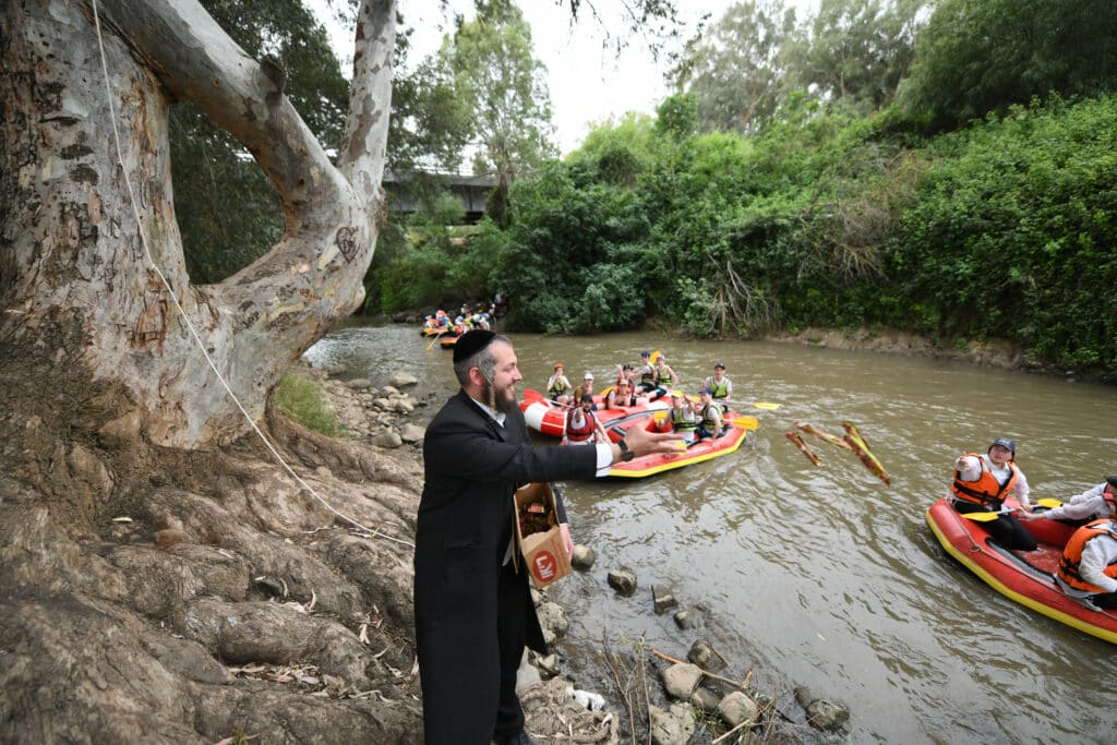90 אוטובוסים הובילו 5,000 בחורי ישיבות מביתר עילית לצפון