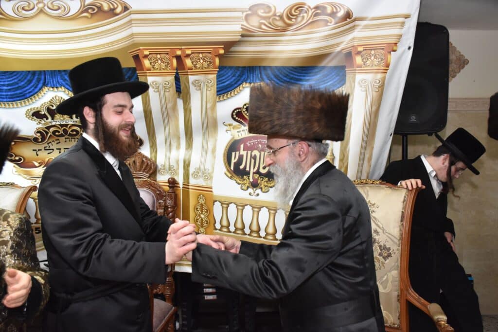 תיעוד: שמחת התנאים בחצרות מישקולץ - עתלית - גארליץ