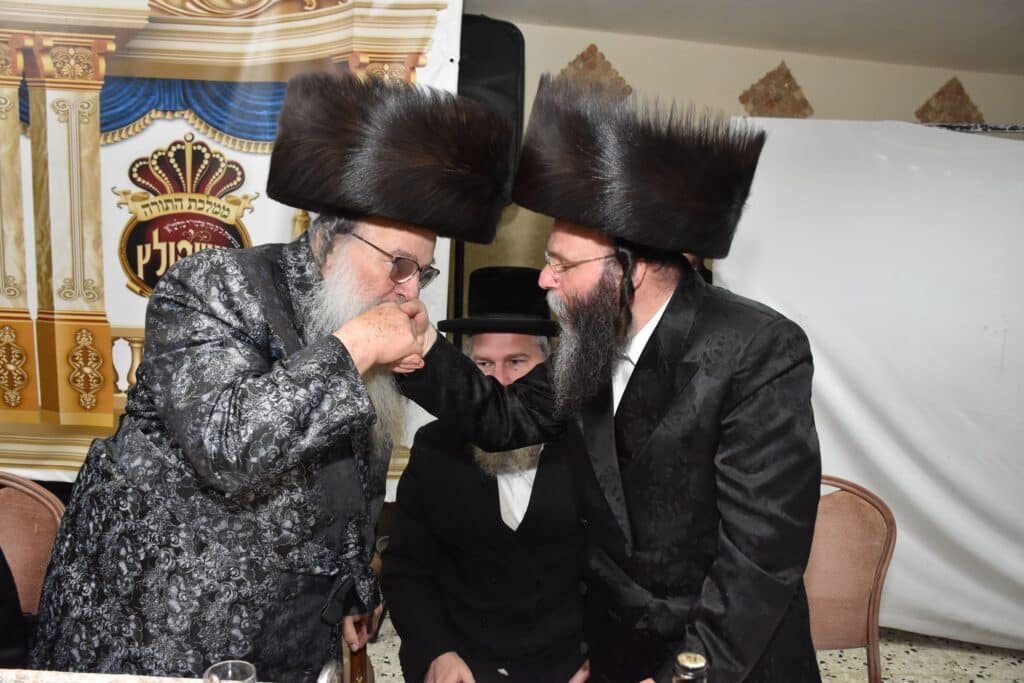 תיעוד: שמחת התנאים בחצרות מישקולץ - עתלית - גארליץ