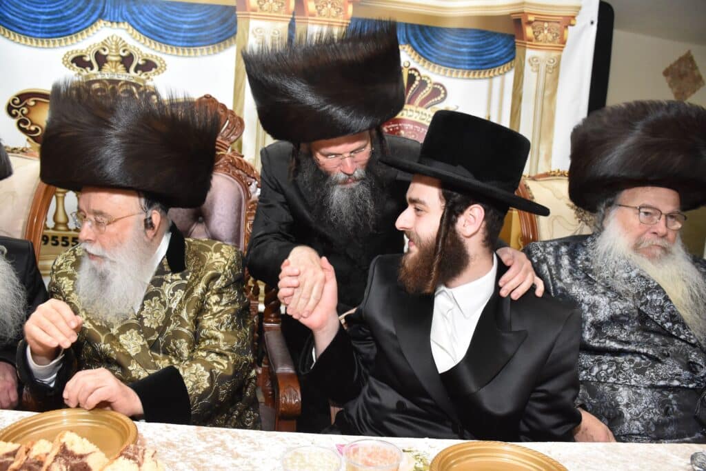 תיעוד: שמחת התנאים בחצרות מישקולץ - עתלית - גארליץ