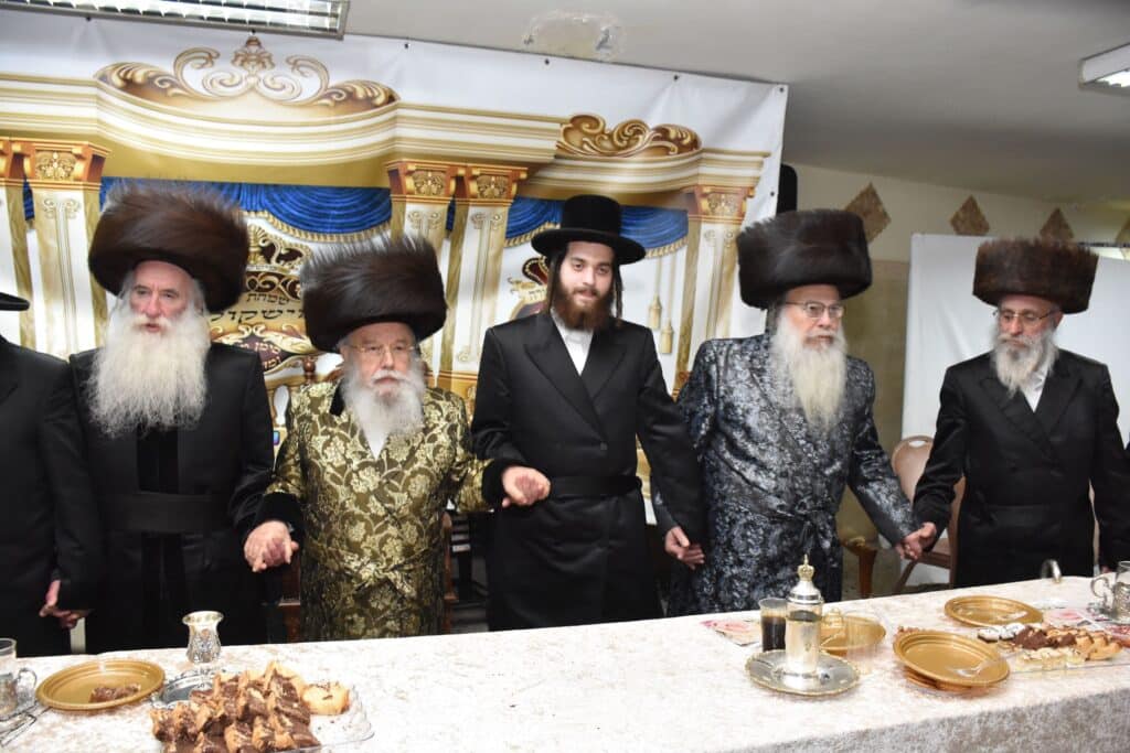 תיעוד: שמחת התנאים בחצרות מישקולץ - עתלית - גארליץ