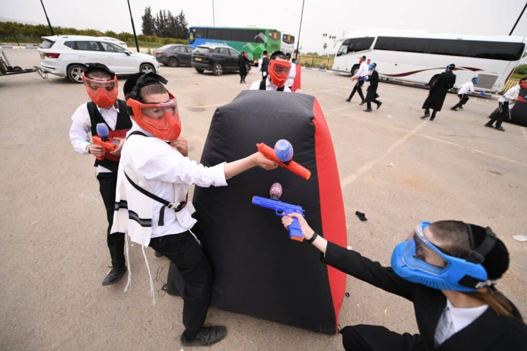 90 אוטובוסים הובילו 5,000 בחורי ישיבות מביתר עילית לצפון