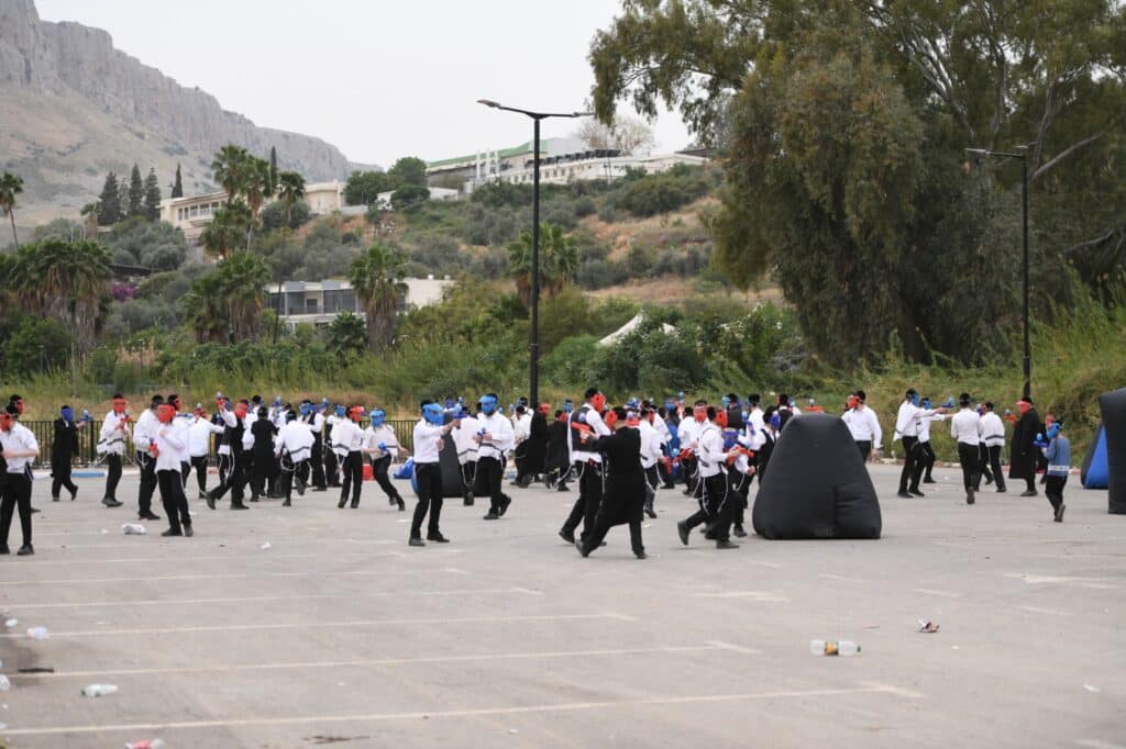 90 אוטובוסים הובילו 5,000 בחורי ישיבות מביתר עילית לצפון